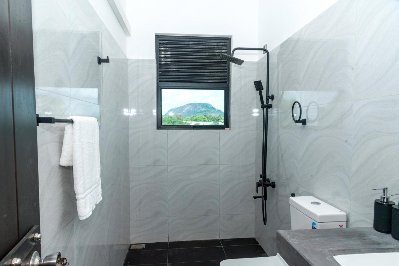 Black Mustang Hotel Dambulla Εξωτερικό φωτογραφία