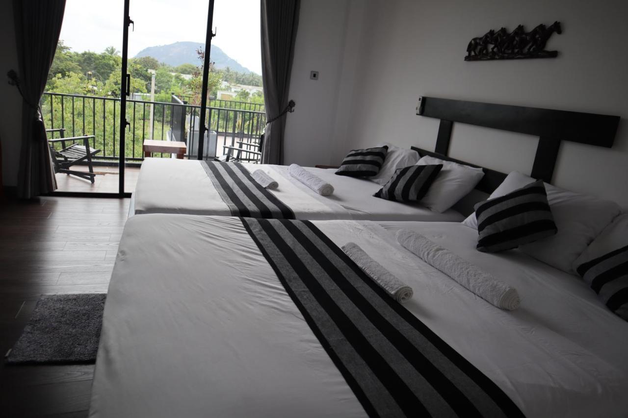Black Mustang Hotel Dambulla Εξωτερικό φωτογραφία