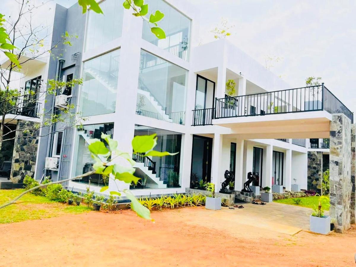 Black Mustang Hotel Dambulla Εξωτερικό φωτογραφία
